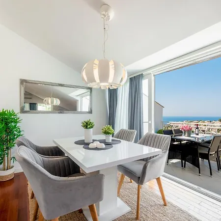 Panoramic View دوبروفينك