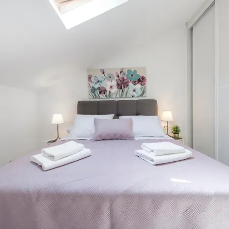 Panoramic View Apartment *